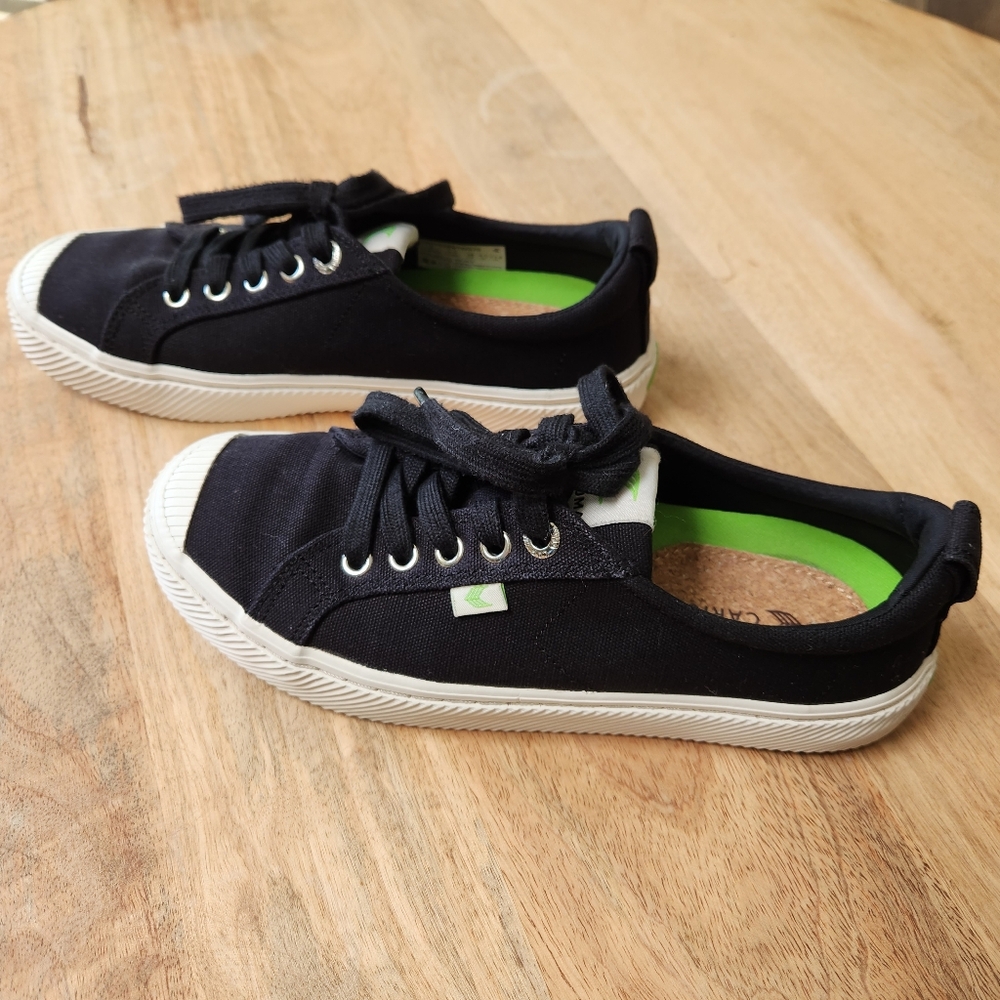 Cariuma Shoes